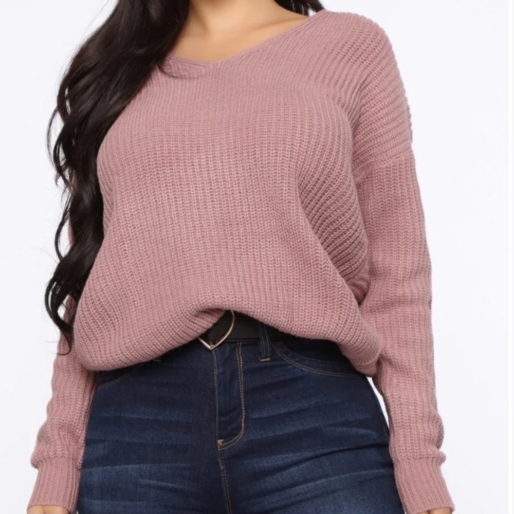 Fashion Nova V neck sweater M
